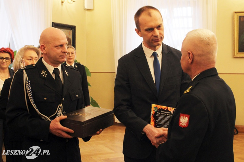 Wicekomendant i rzecznik strażaków przechodzi na emeryturę