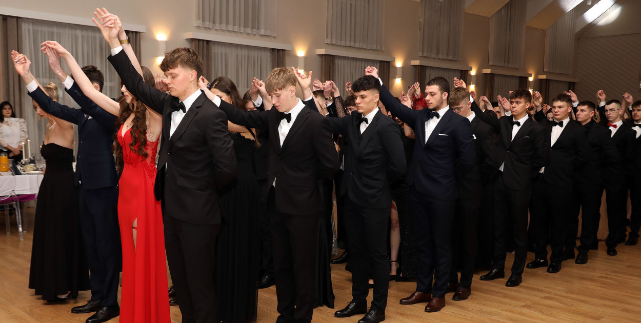 Studniówka ZSR-B w Lesznie