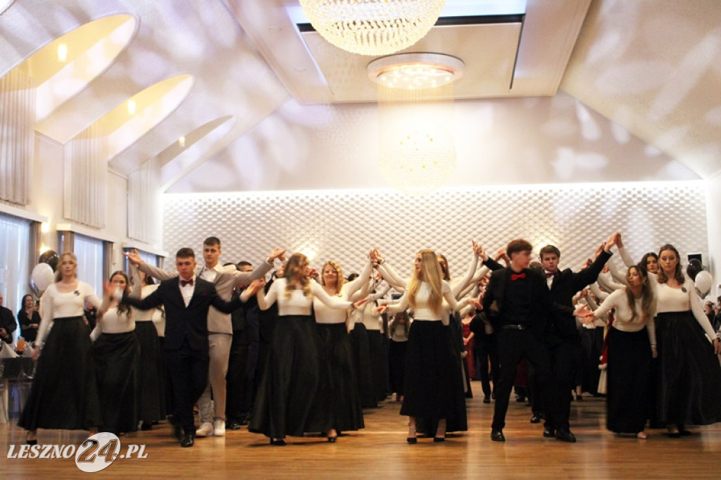 Studniówka Zespołu Szkół nr 4 w Lesznie