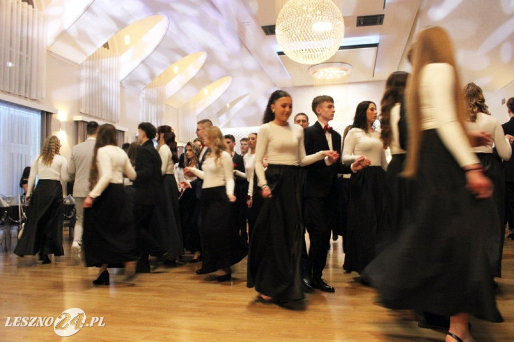 Studniówka Zespołu Szkół nr 4 w Lesznie