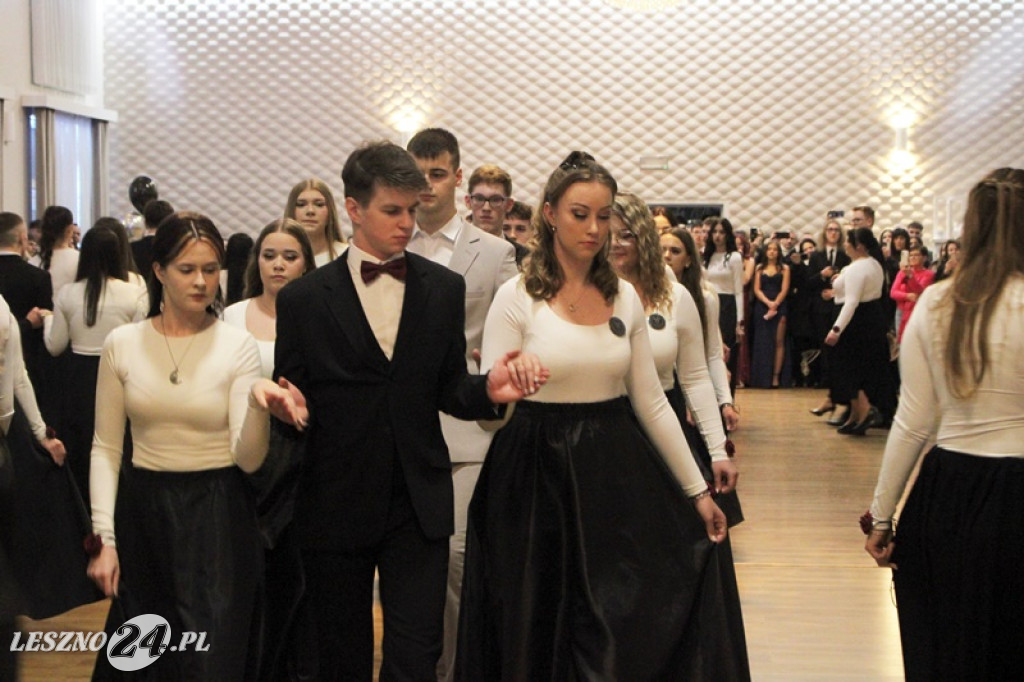 Studniówka Zespołu Szkół nr 4 w Lesznie