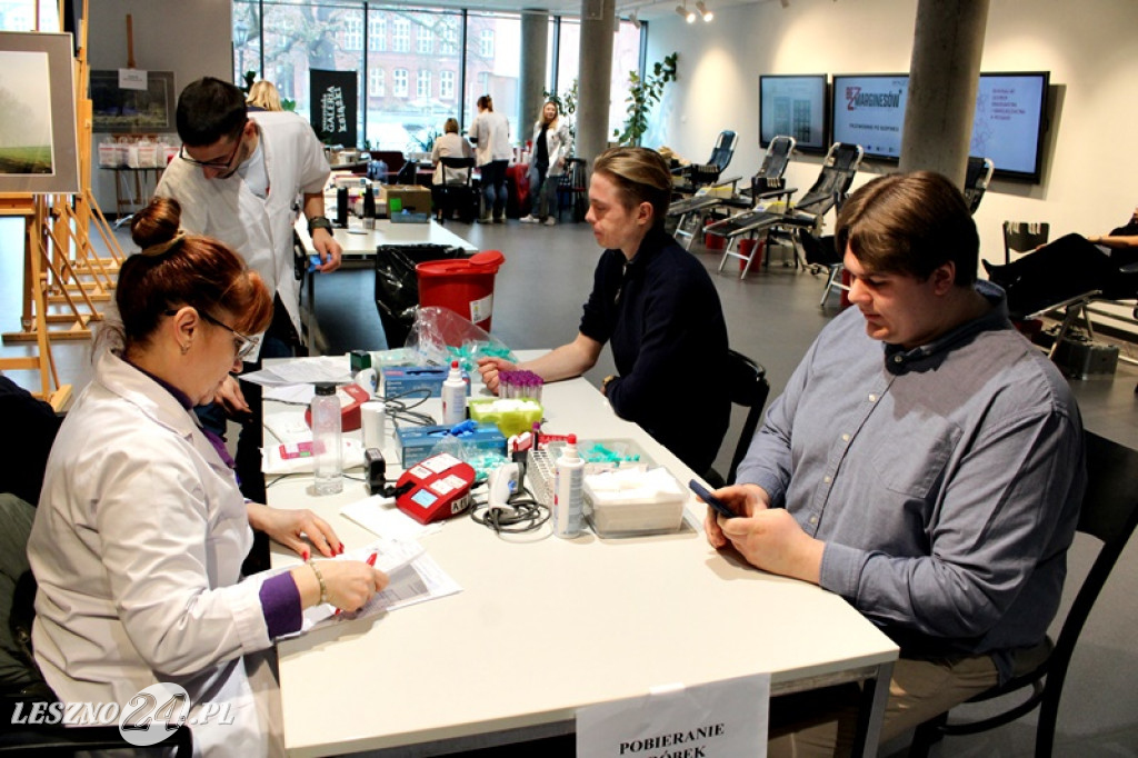 Samorządowa kropla krwi w bibliotece