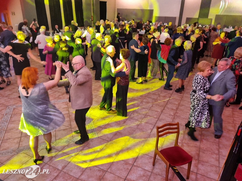 Zabawa karnawałowa leszczyńskich seniorów