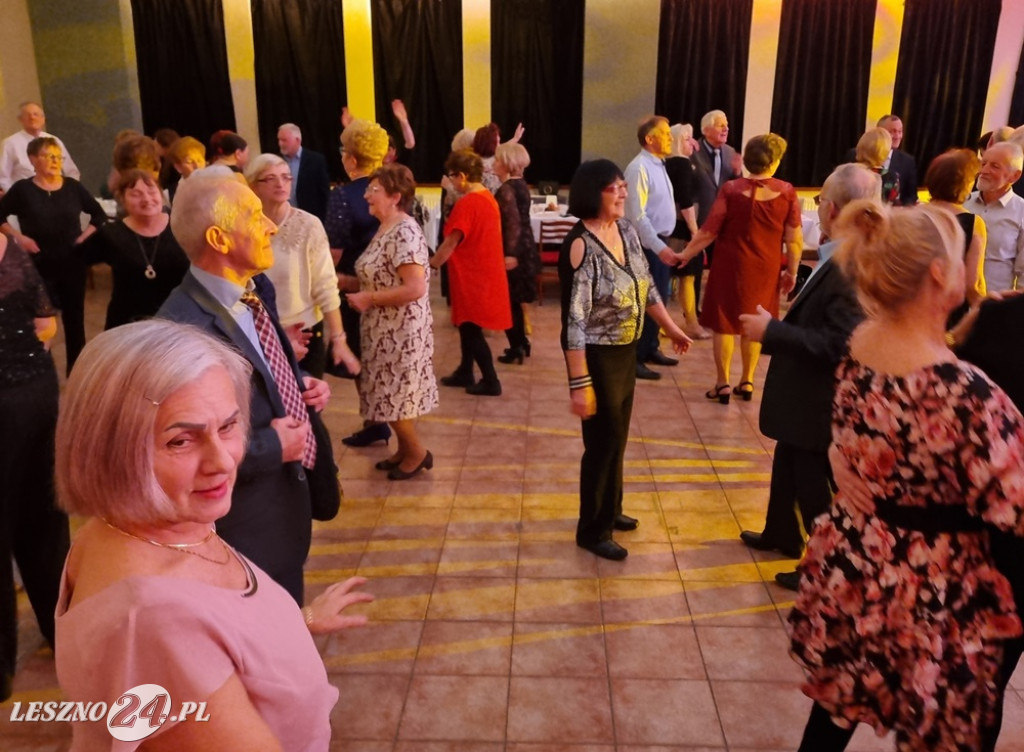 Zabawa karnawałowa leszczyńskich seniorów