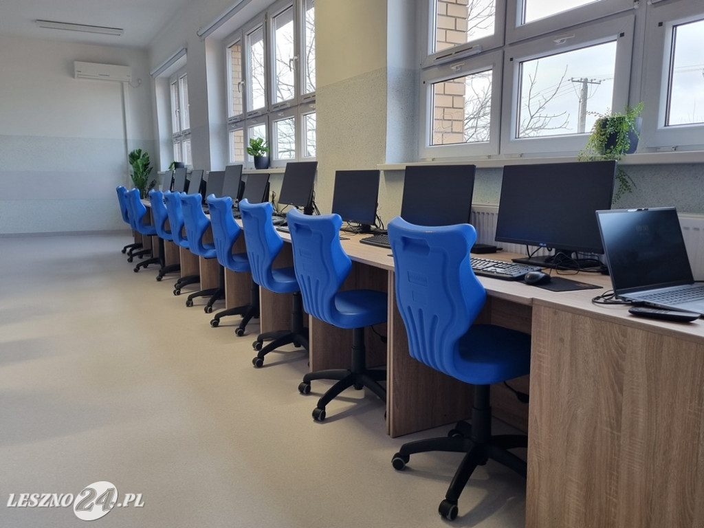 Otwarcie nowej pracowni komputerowej w SP nr 5