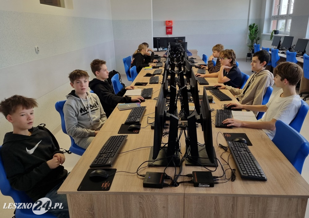 Otwarcie nowej pracowni komputerowej w SP nr 5