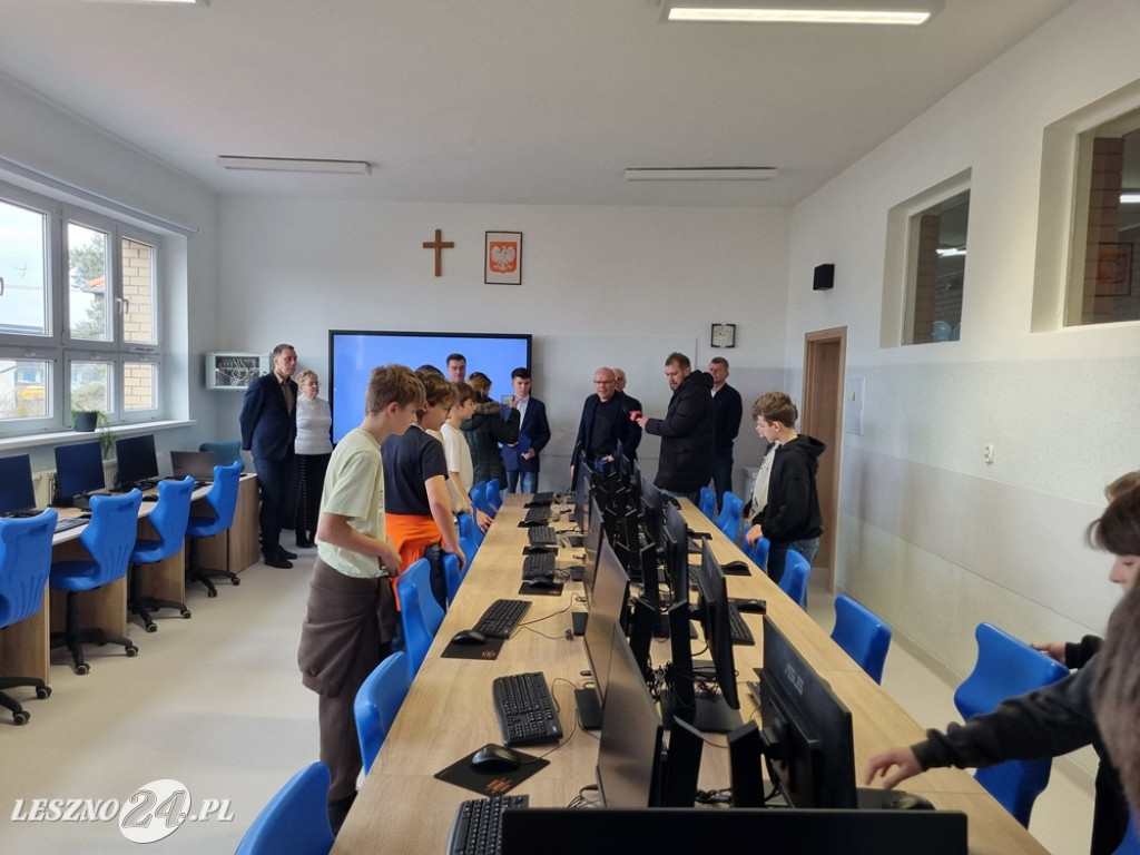 Otwarcie nowej pracowni komputerowej w SP nr 5