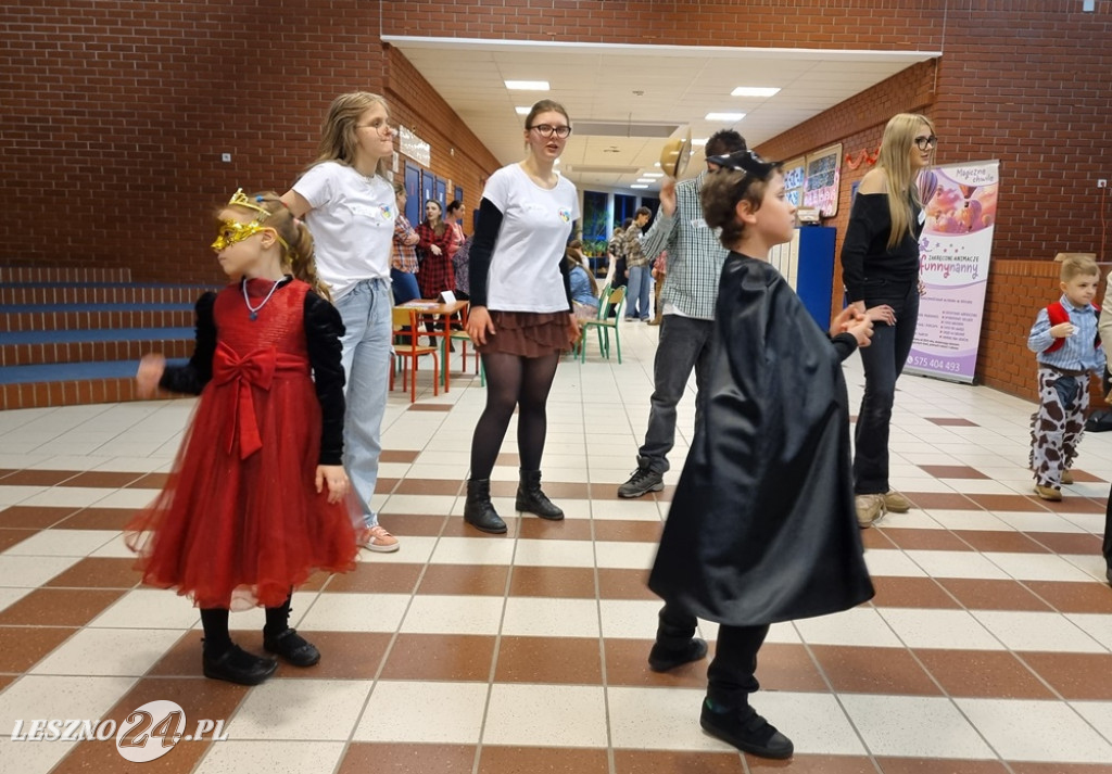 Zabawa karnawałowa Stowarzyszenia Dzieciom Niepełnosprawnym