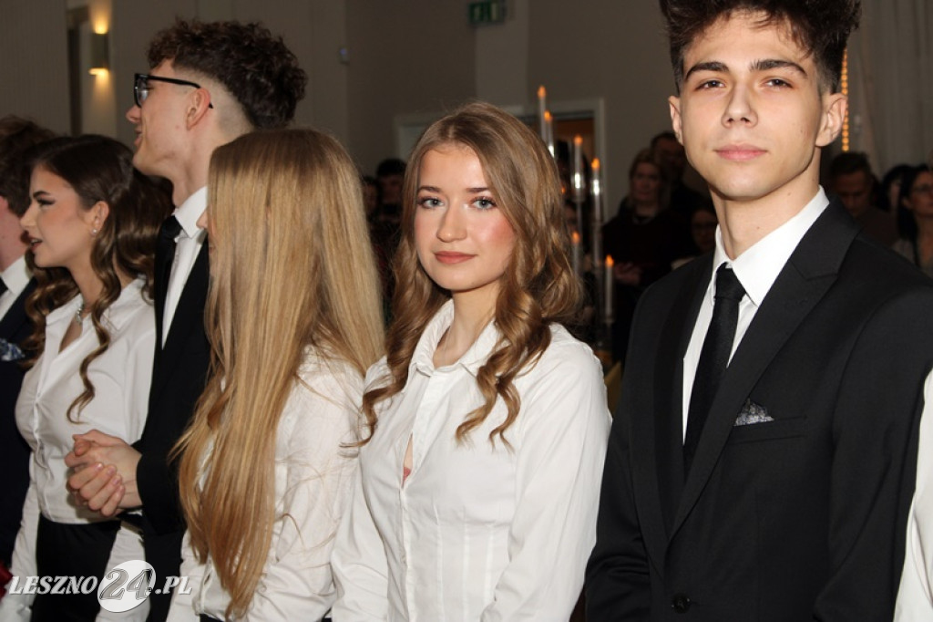 Studniówka II LO w Lesznie w Oazie w Kłodzie