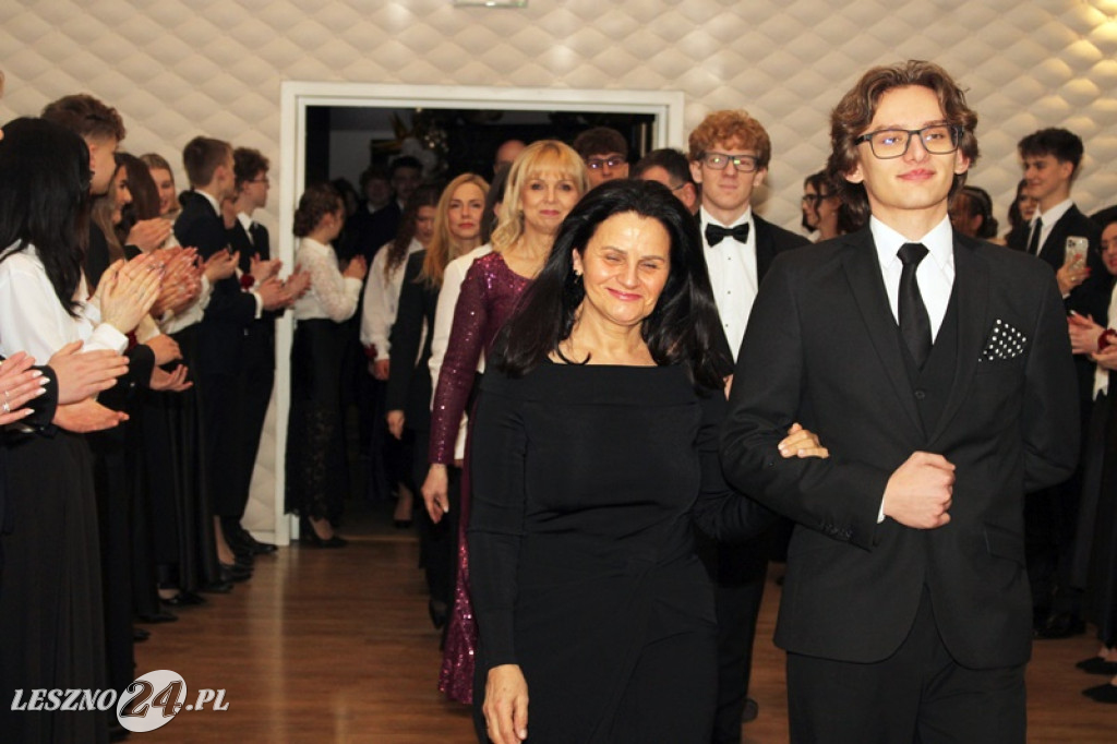 Studniówka II LO w Lesznie w Oazie w Kłodzie