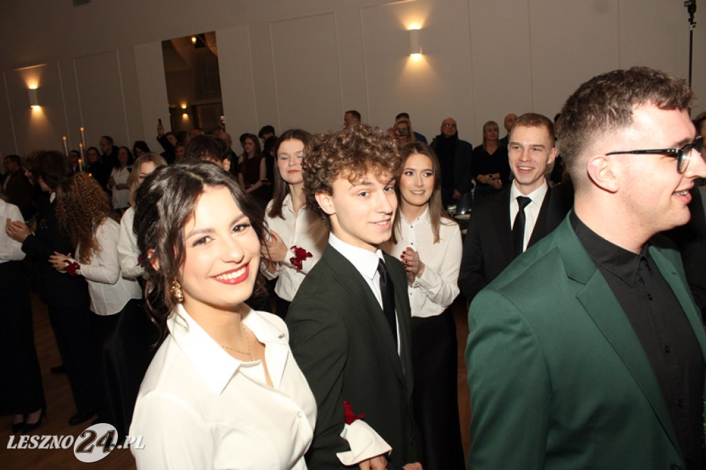 Studniówka II LO w Lesznie w Oazie w Kłodzie