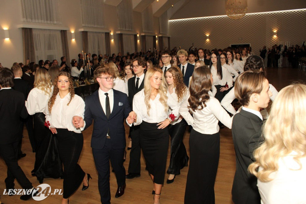 Studniówka II LO w Lesznie w Oazie w Kłodzie