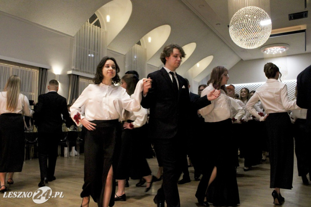 Studniówka II LO w Lesznie w Oazie w Kłodzie