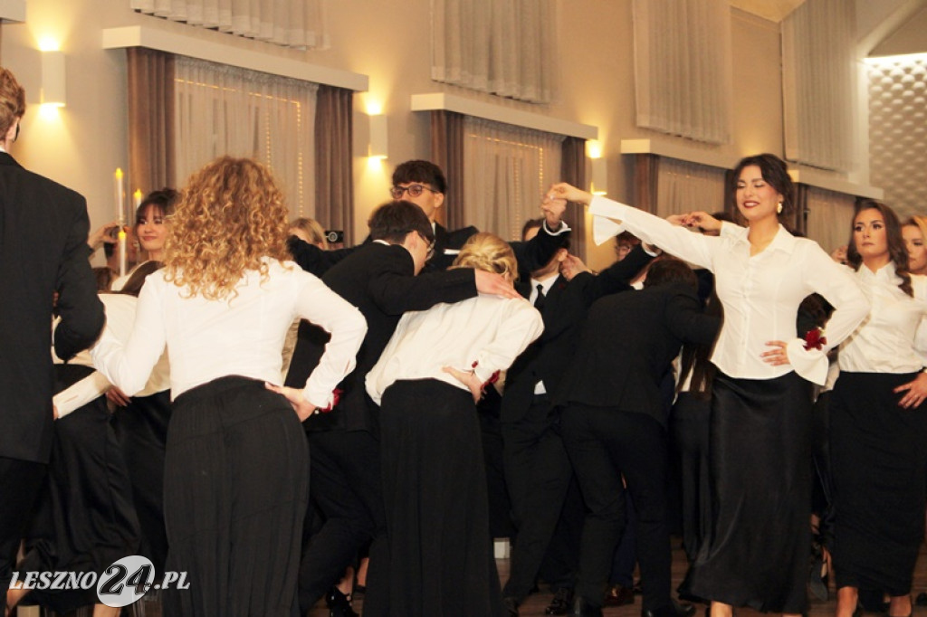 Studniówka II LO w Lesznie w Oazie w Kłodzie