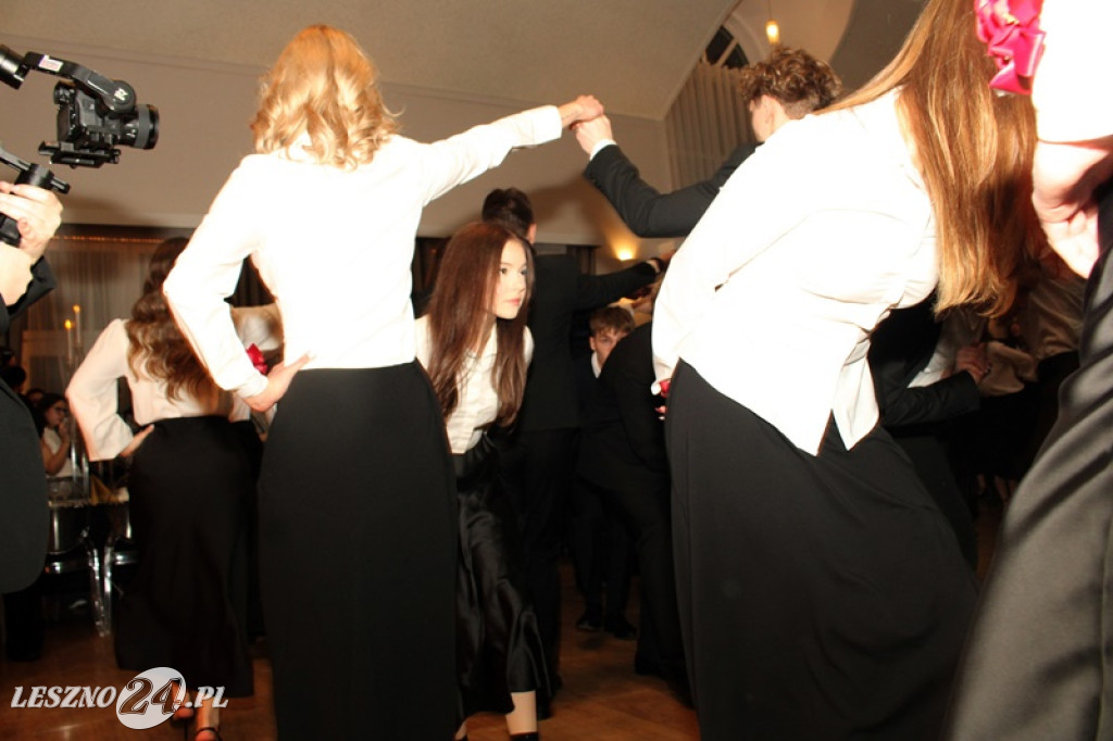 Studniówka II LO w Lesznie w Oazie w Kłodzie