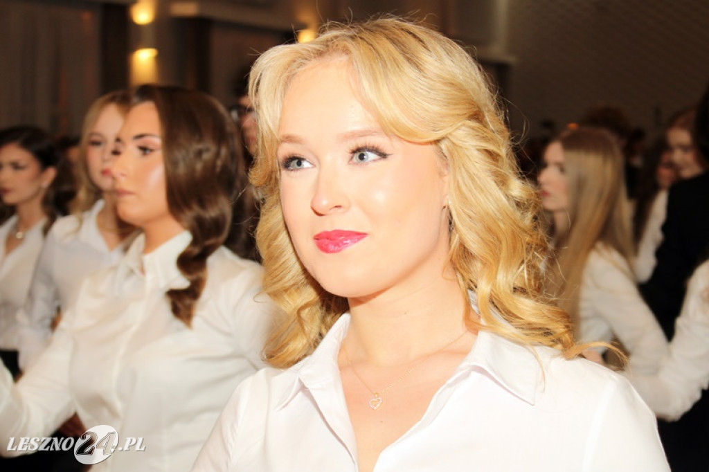 Studniówka II LO w Lesznie w Oazie w Kłodzie