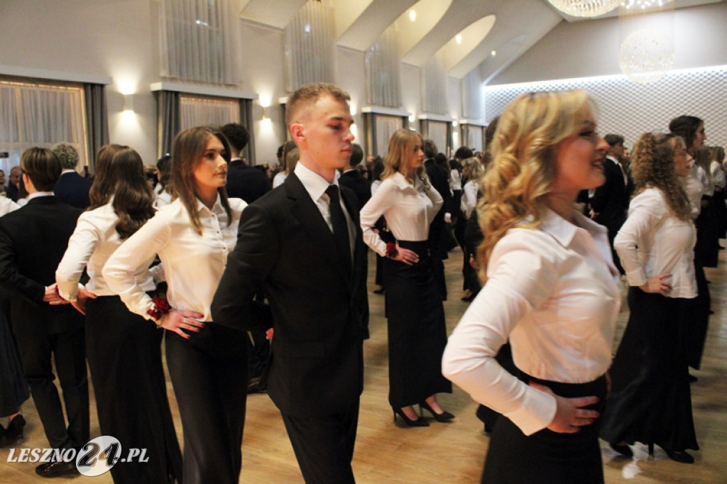 Studniówka II LO w Lesznie w Oazie w Kłodzie