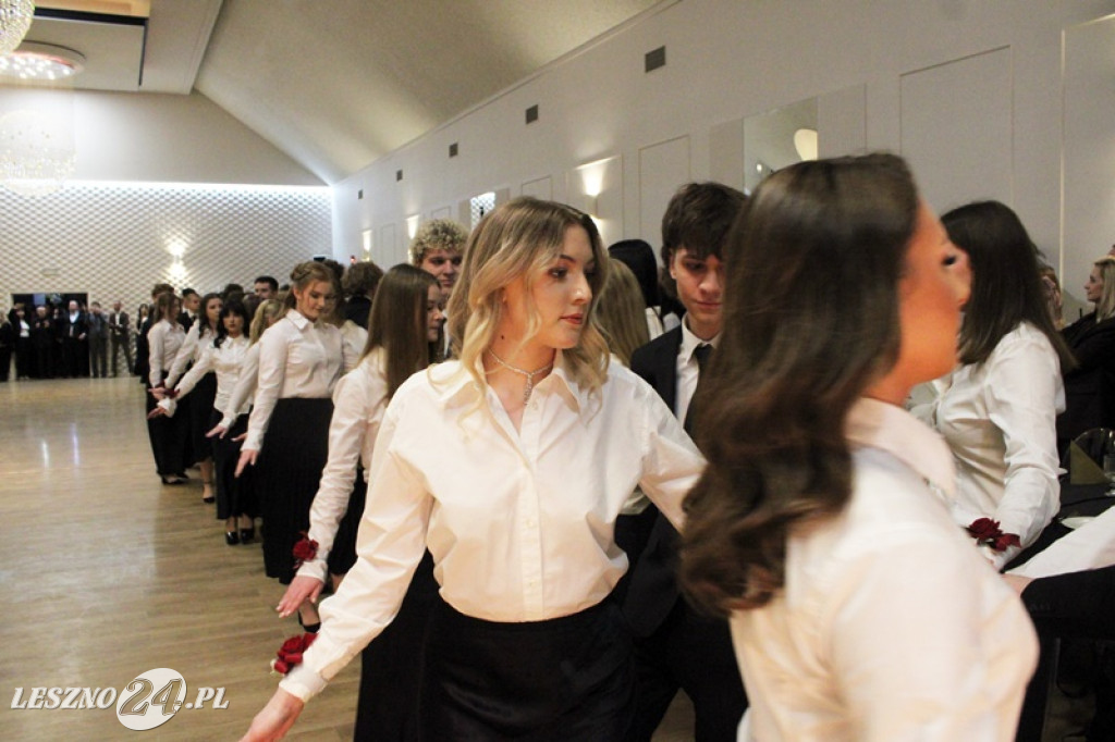 Studniówka II LO w Lesznie w Oazie w Kłodzie