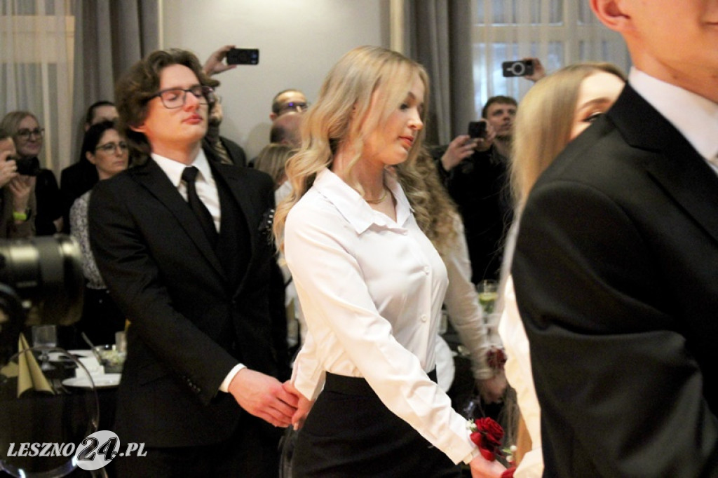 Studniówka II LO w Lesznie w Oazie w Kłodzie