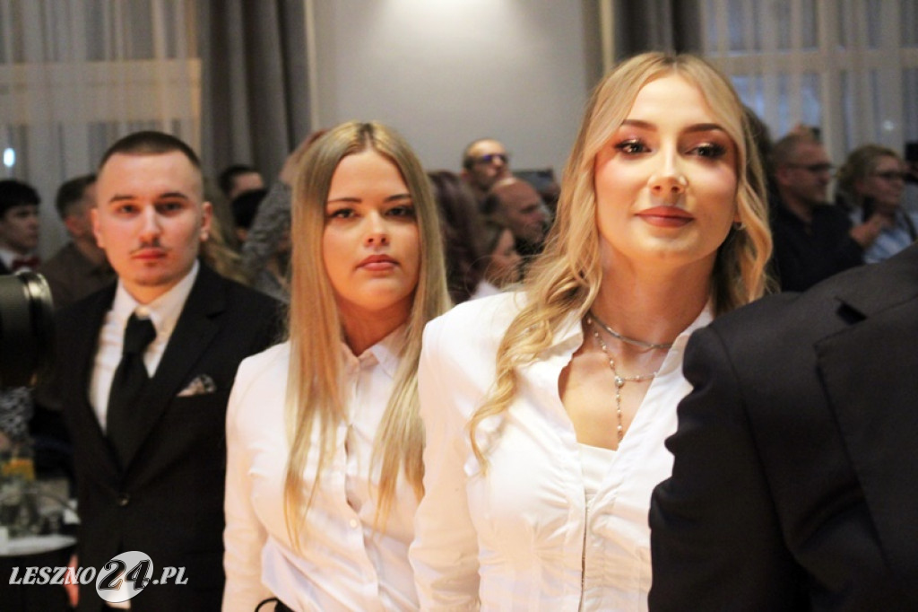 Studniówka II LO w Lesznie w Oazie w Kłodzie