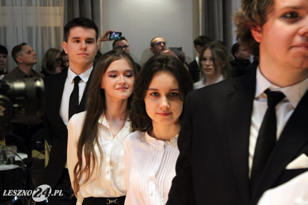 Studniówka II LO w Lesznie w Oazie w Kłodzie