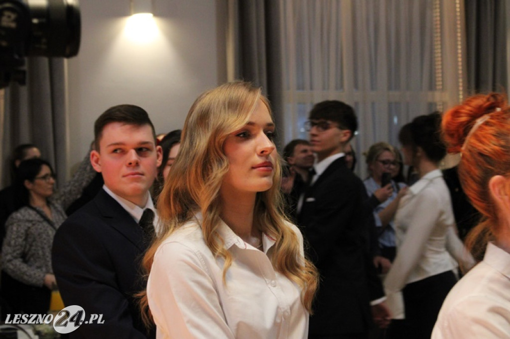 Studniówka II LO w Lesznie w Oazie w Kłodzie