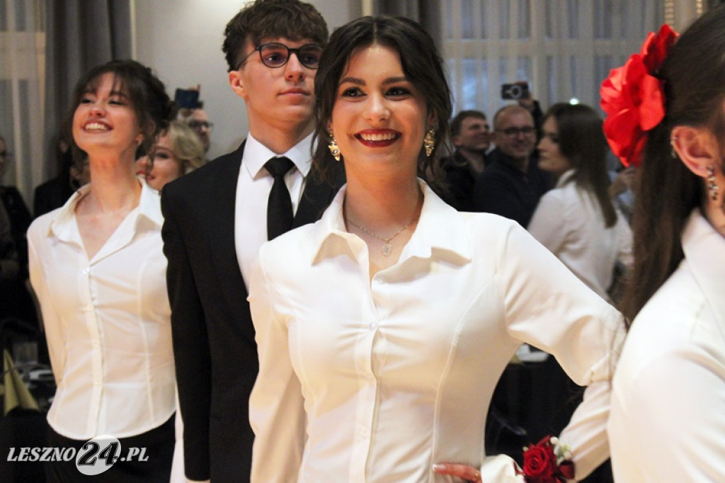 Studniówka II LO w Lesznie w Oazie w Kłodzie