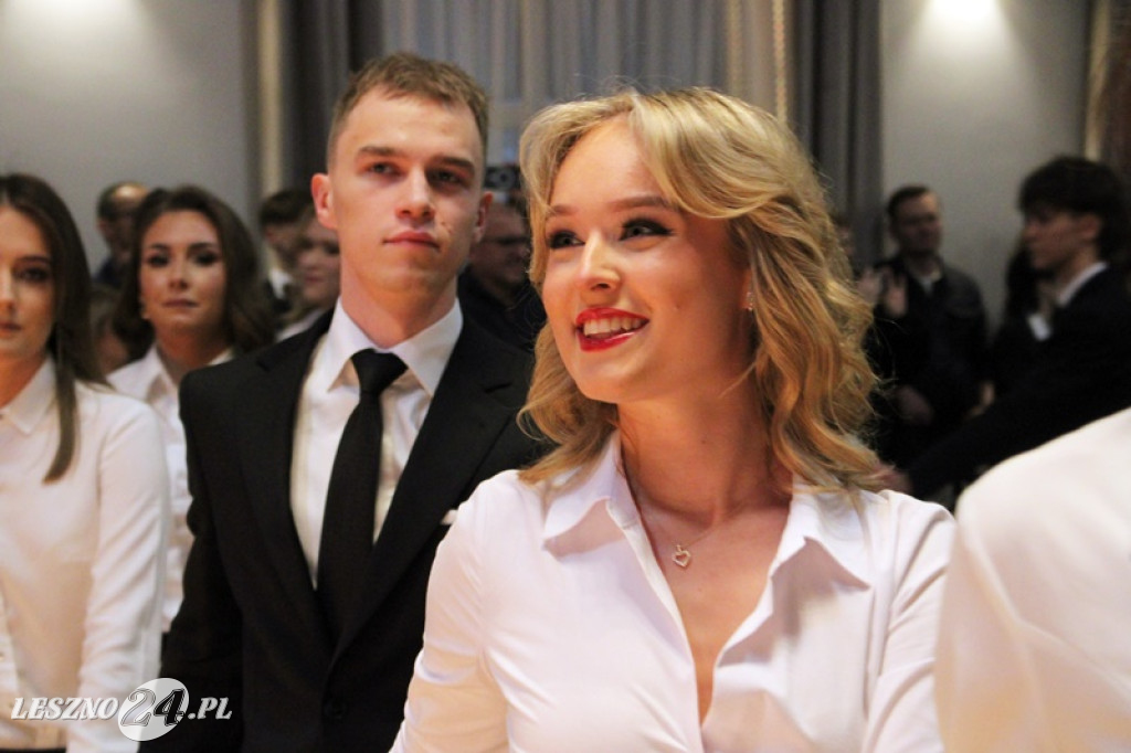 Studniówka II LO w Lesznie w Oazie w Kłodzie