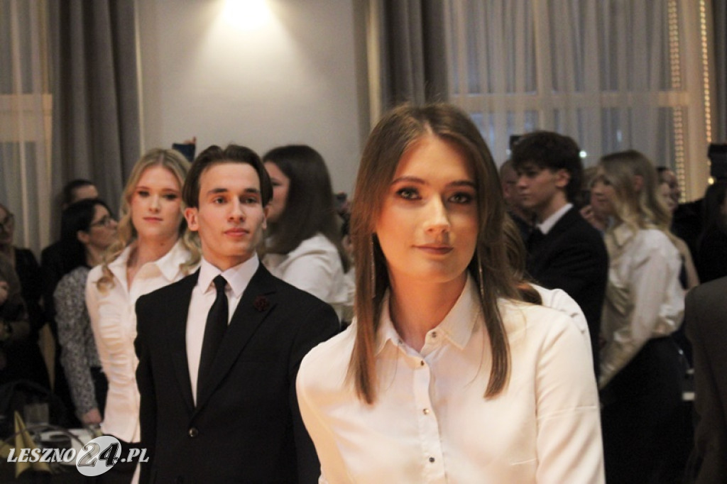 Studniówka II LO w Lesznie w Oazie w Kłodzie