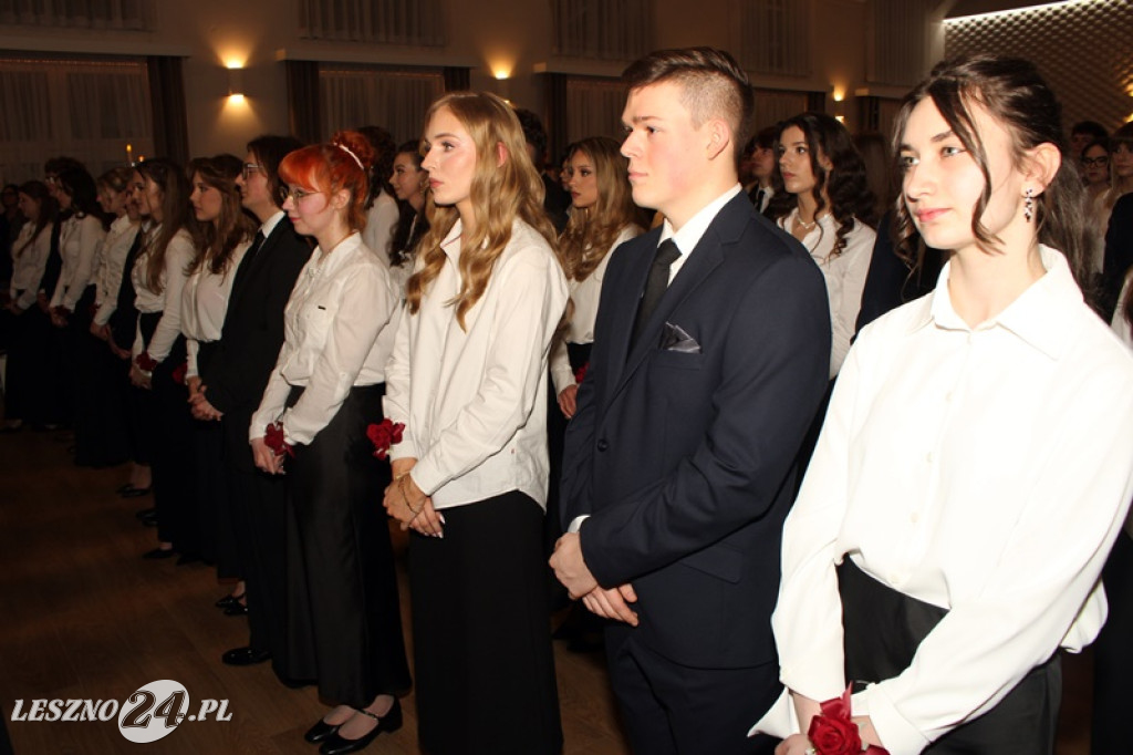 Studniówka II LO w Lesznie w Oazie w Kłodzie