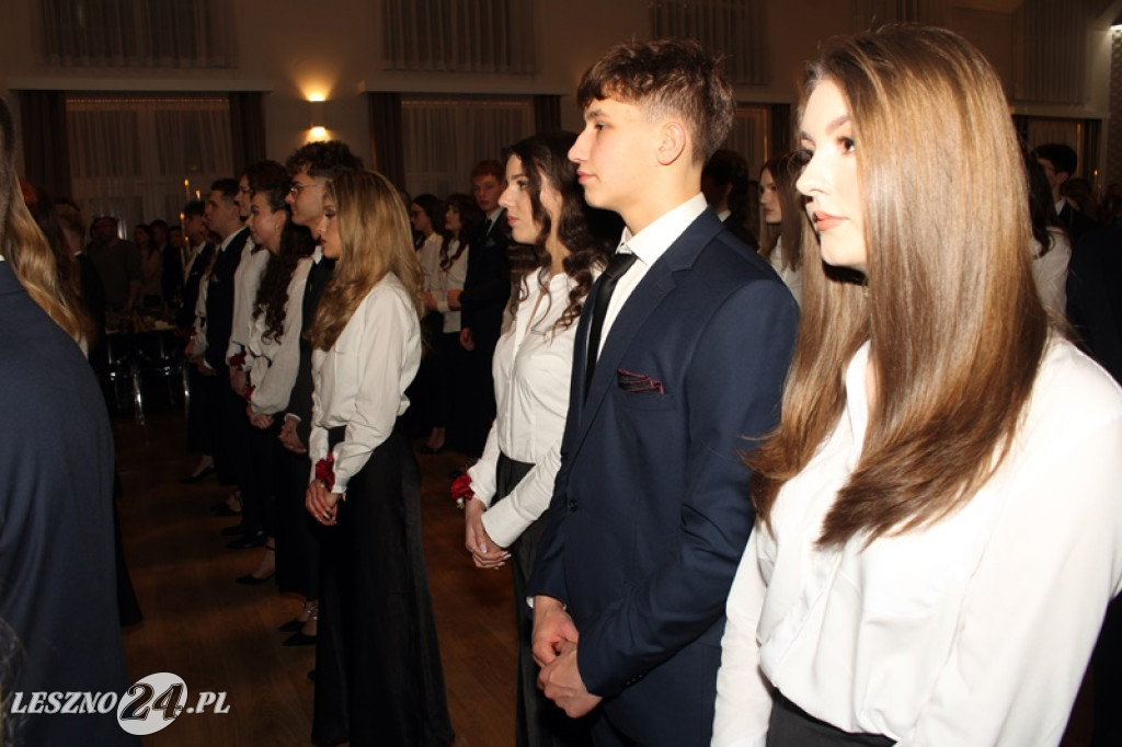 Studniówka II LO w Lesznie w Oazie w Kłodzie