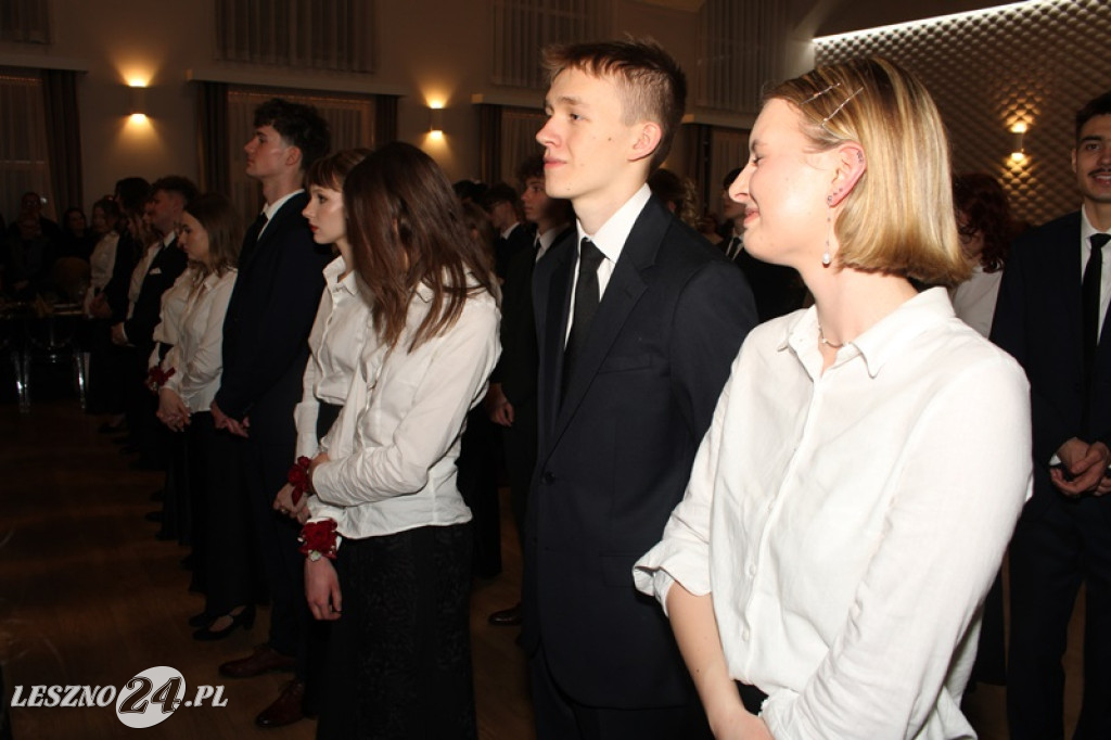 Studniówka II LO w Lesznie w Oazie w Kłodzie