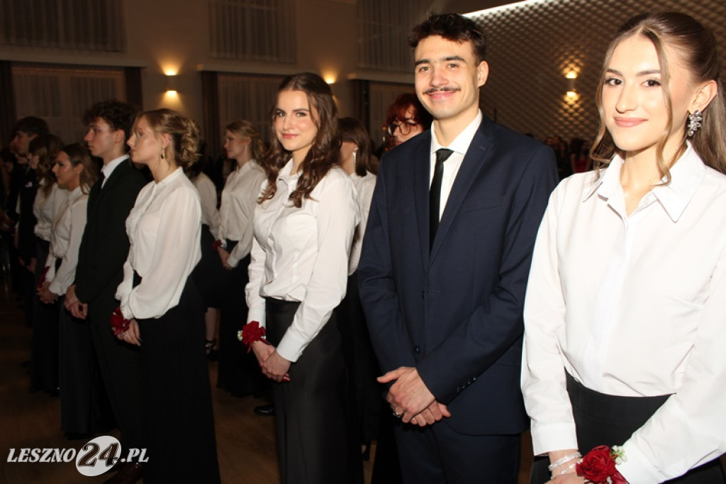 Studniówka II LO w Lesznie w Oazie w Kłodzie