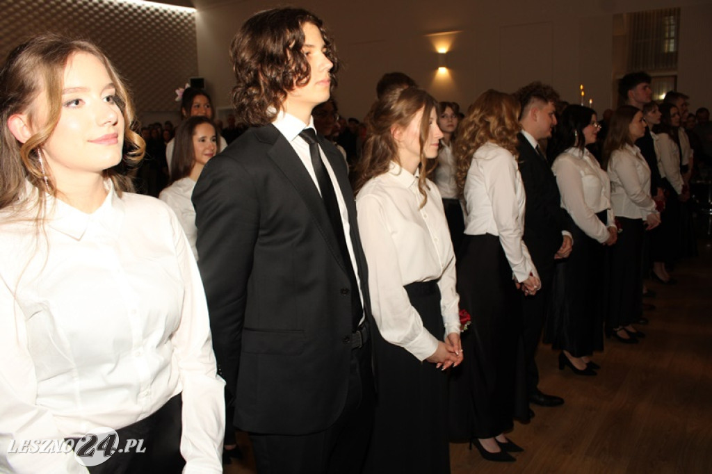 Studniówka II LO w Lesznie w Oazie w Kłodzie