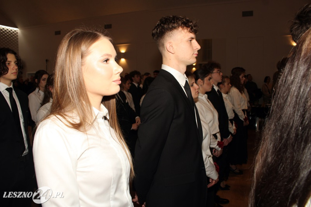 Studniówka II LO w Lesznie w Oazie w Kłodzie