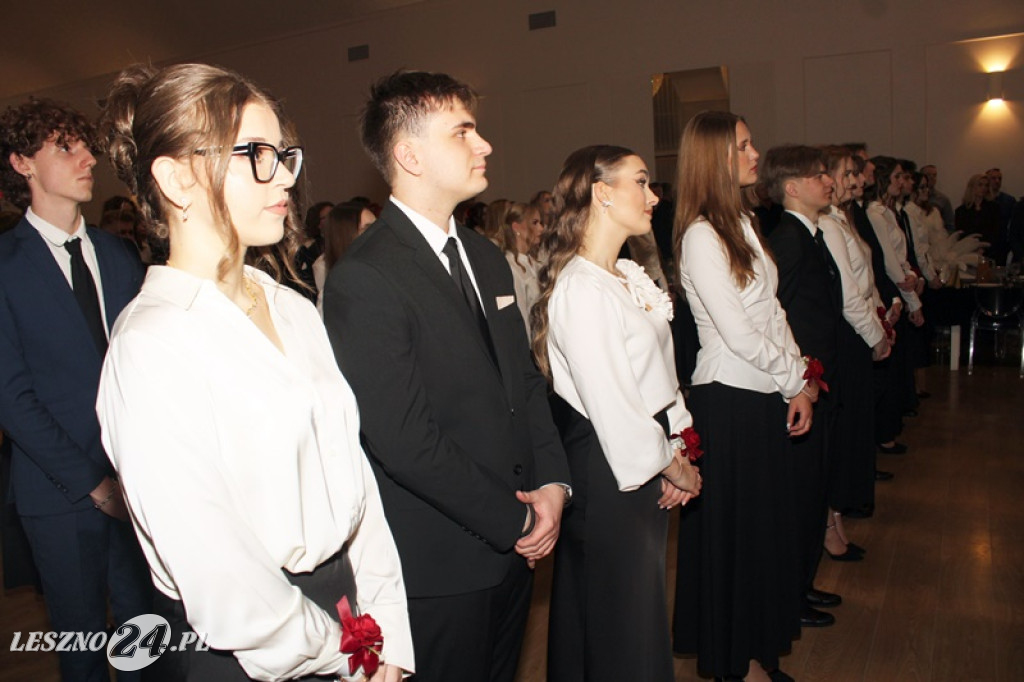 Studniówka II LO w Lesznie w Oazie w Kłodzie