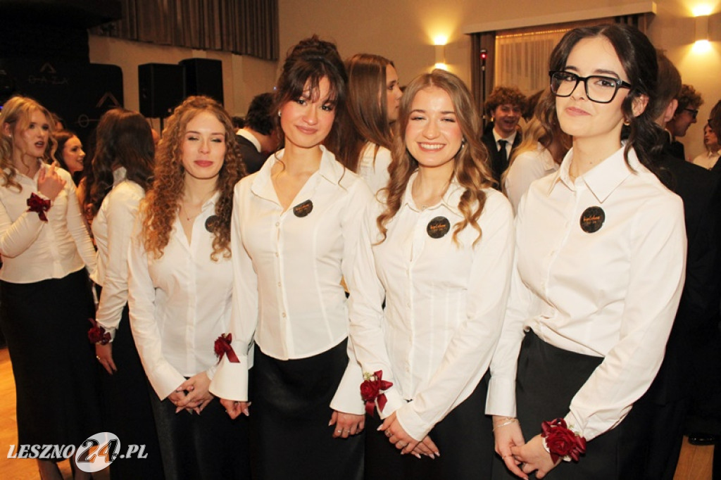 Studniówka II LO w Lesznie w Oazie w Kłodzie