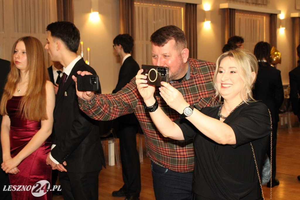 Studniówka II LO w Lesznie w Oazie w Kłodzie