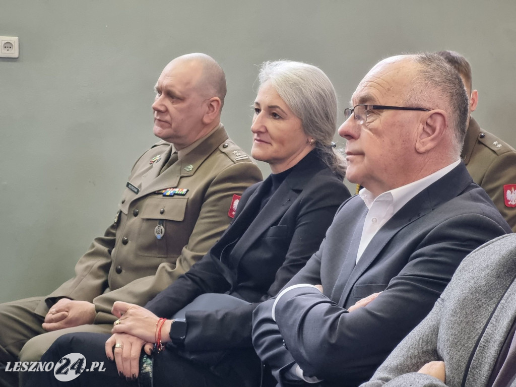 Pasowanie na kadetów w Zespole Szkół nr 4 w Lesznie