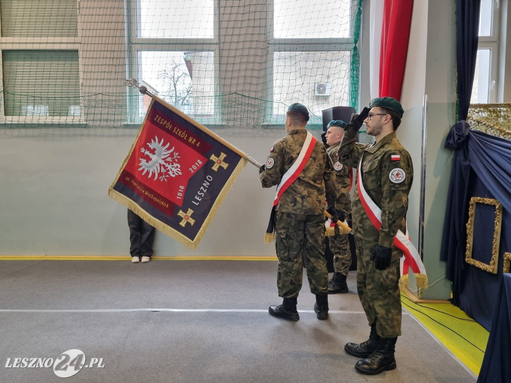 Pasowanie na kadetów w Zespole Szkół nr 4 w Lesznie