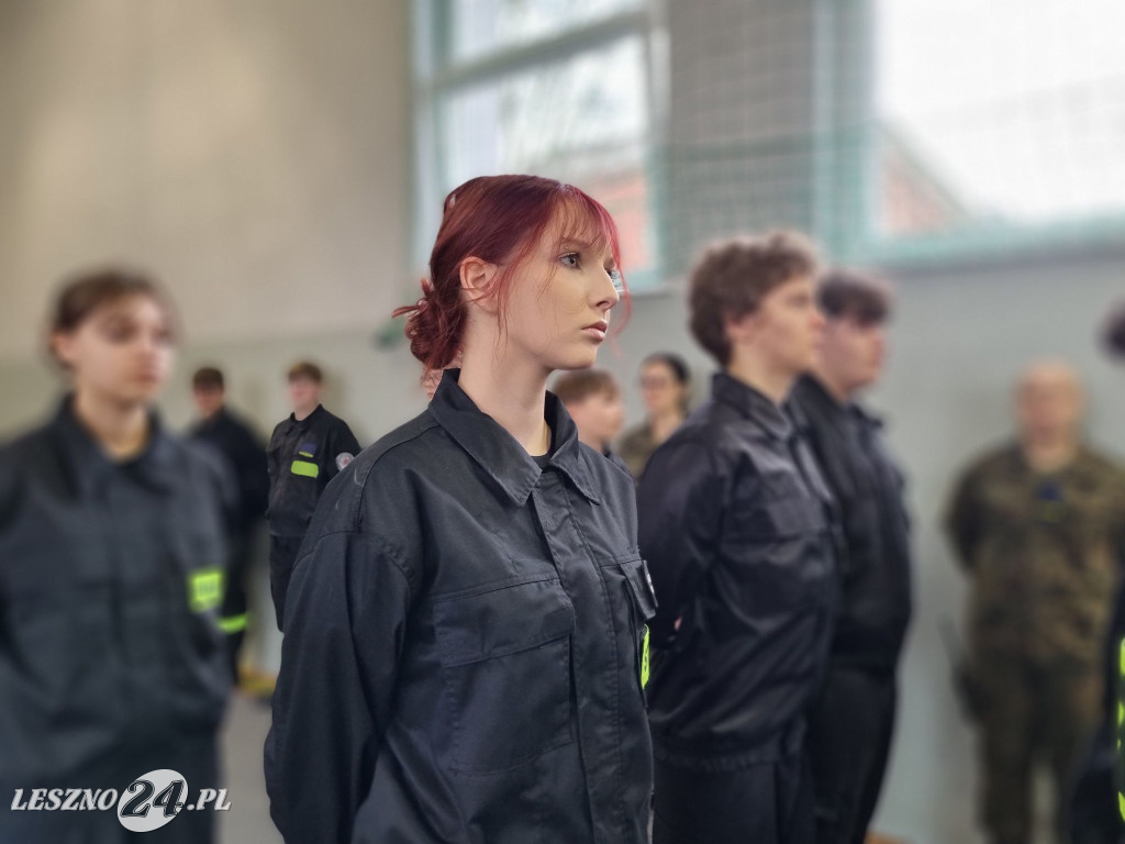 Pasowanie na kadetów w Zespole Szkół nr 4 w Lesznie