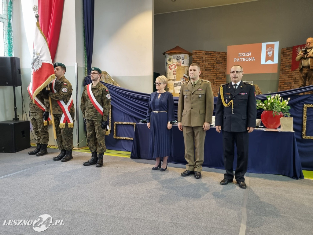 Pasowanie na kadetów w Zespole Szkół nr 4 w Lesznie