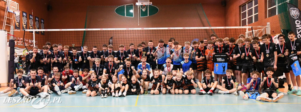 Mistrzostwa Wielkopolski Młodzików w piłce siatkowej w Lesznie