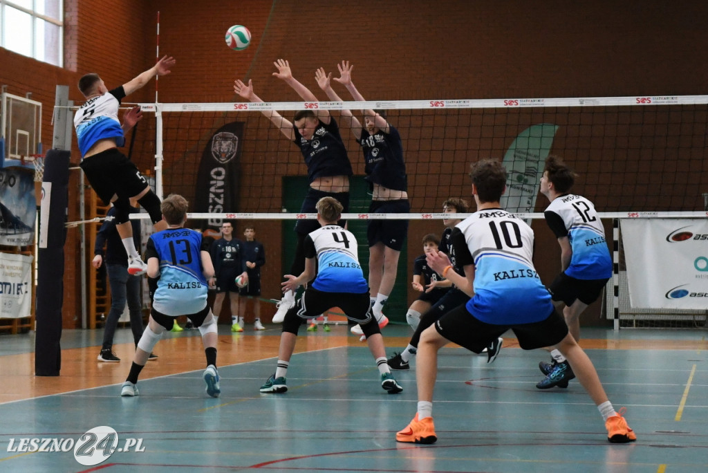 Mistrzostwa Wielkopolski Młodzików w piłce siatkowej w Lesznie