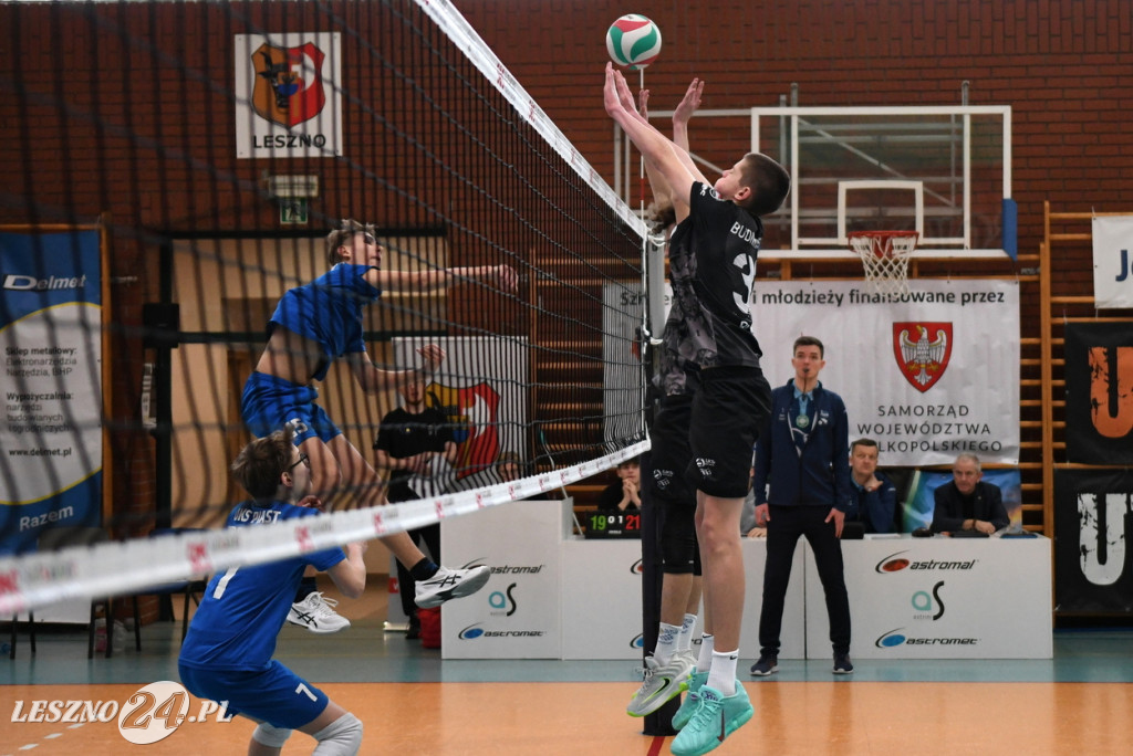 Mistrzostwa Wielkopolski Młodzików w piłce siatkowej w Lesznie