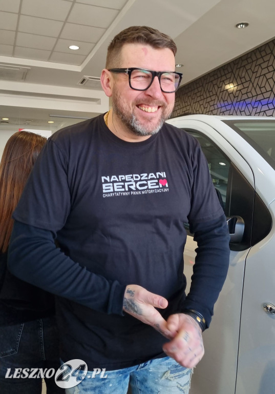 Nowy samochód dla Domu Dziecka we Wschowie