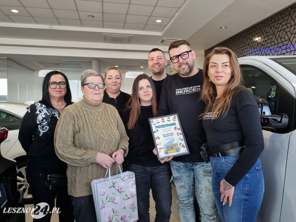 Nowy samochód dla Domu Dziecka we Wschowie