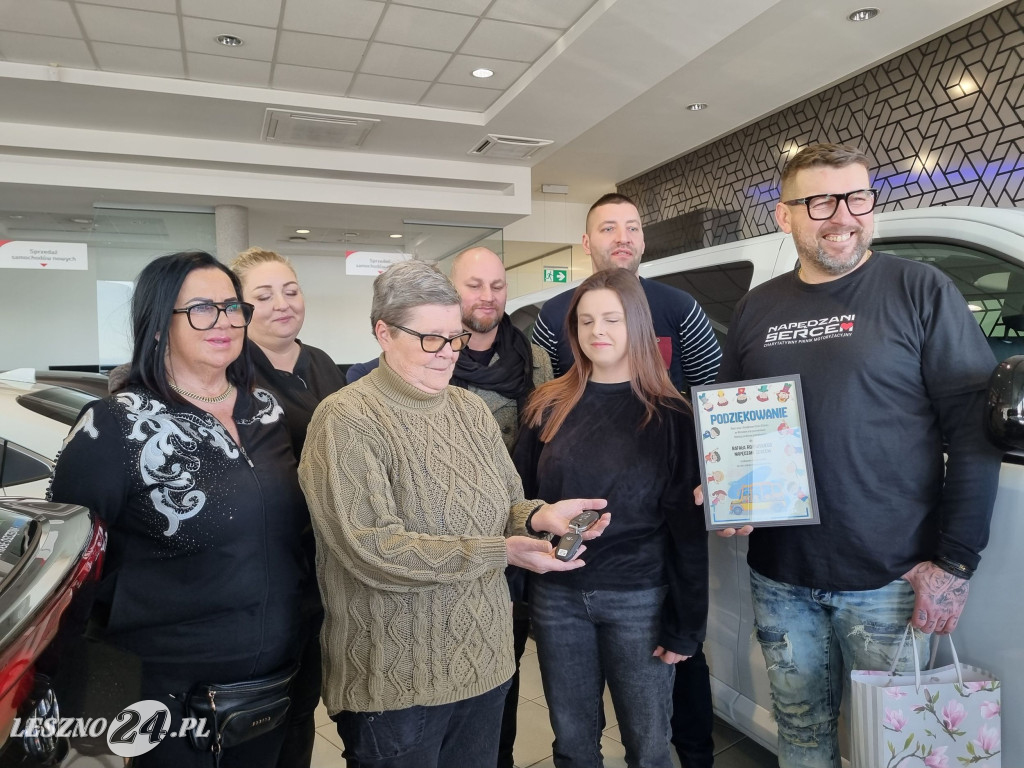 Nowy samochód dla Domu Dziecka we Wschowie