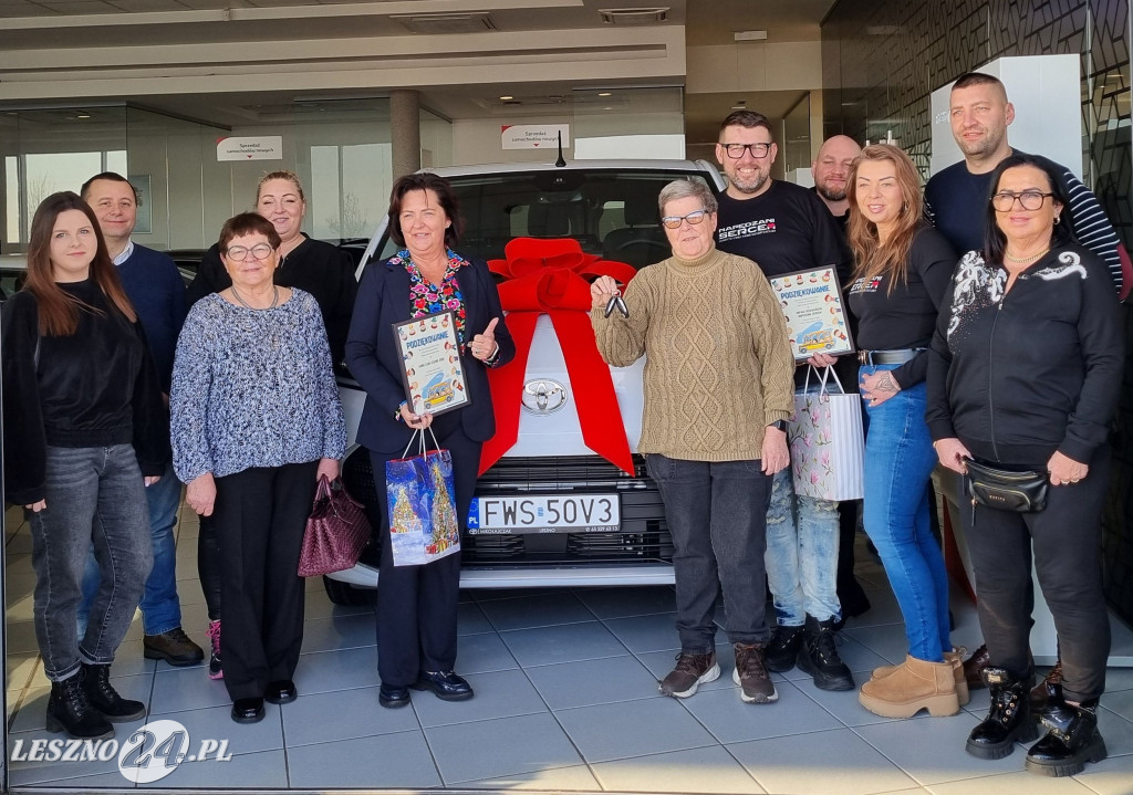 Nowy samochód dla Domu Dziecka we Wschowie