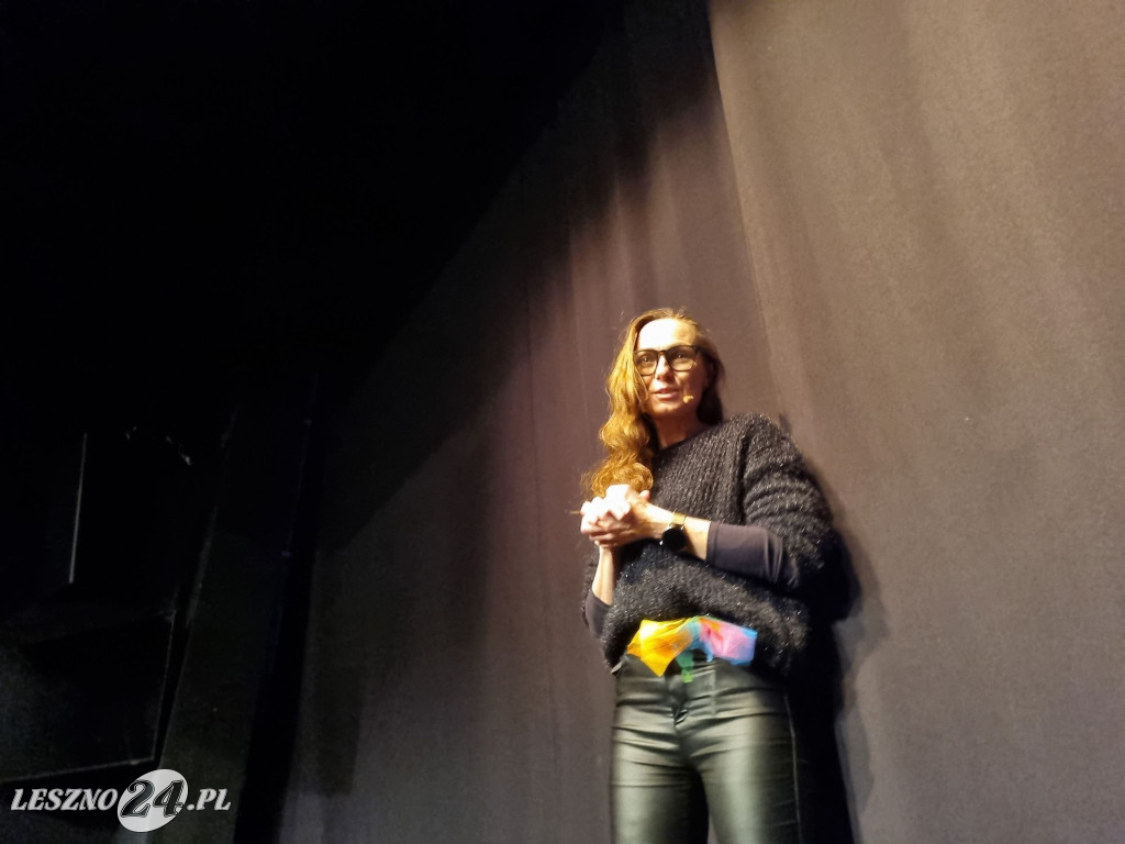 Teatr na sensorach w Teatrze Miejskim w Lesznie